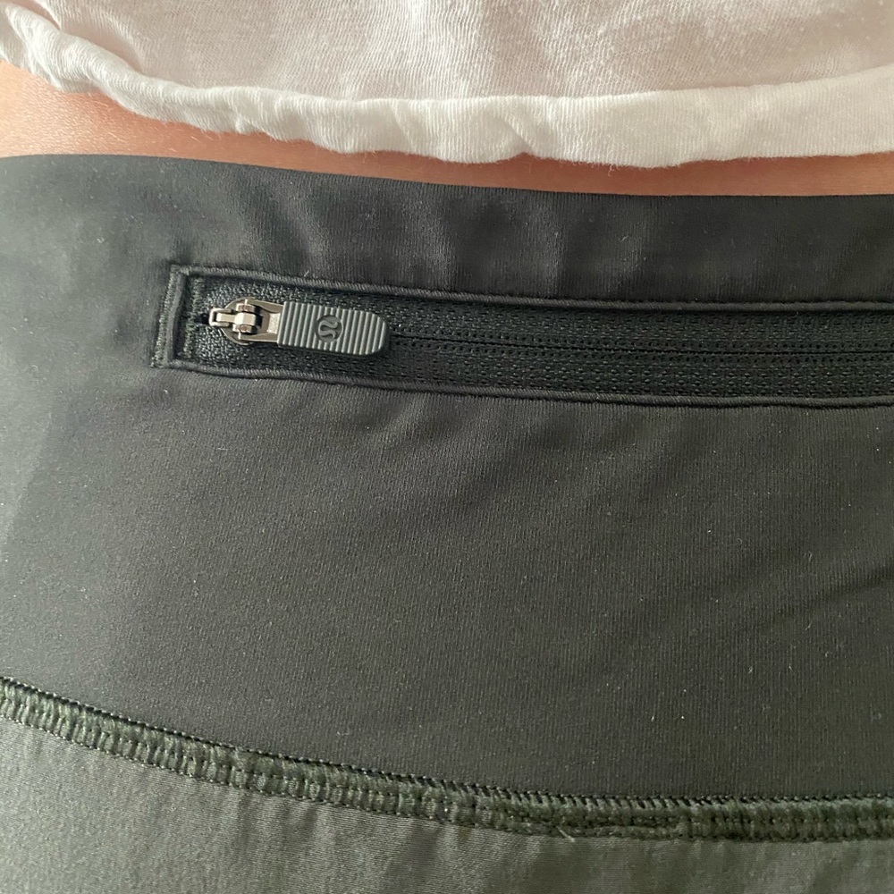 Lululemon Shorts Green - Picture 5 of 6
